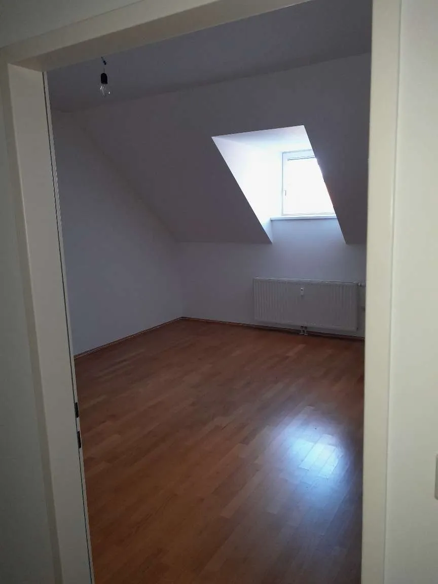 Top 3 - Dachgeschosswohnung direkt am Hauptplatz Leoben - Widok 3
