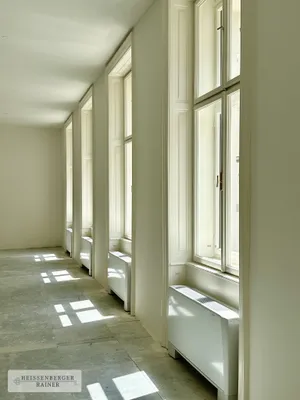 Gewerbeimmobilie mieten in Wien – 662 m², € 19.734