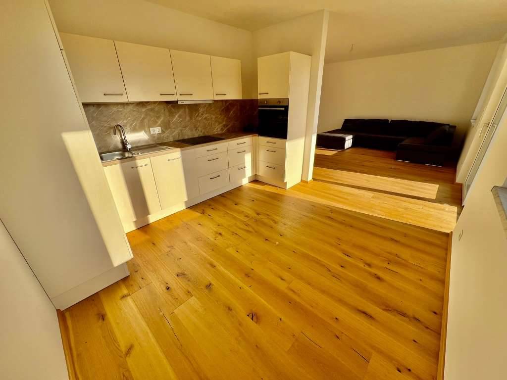 Lichtdurchflutete 3 Zimmer Erstbezugswohnung im Zentrum von Leibnitz Nutzfläche 81,51 m² ! - Ansicht 2