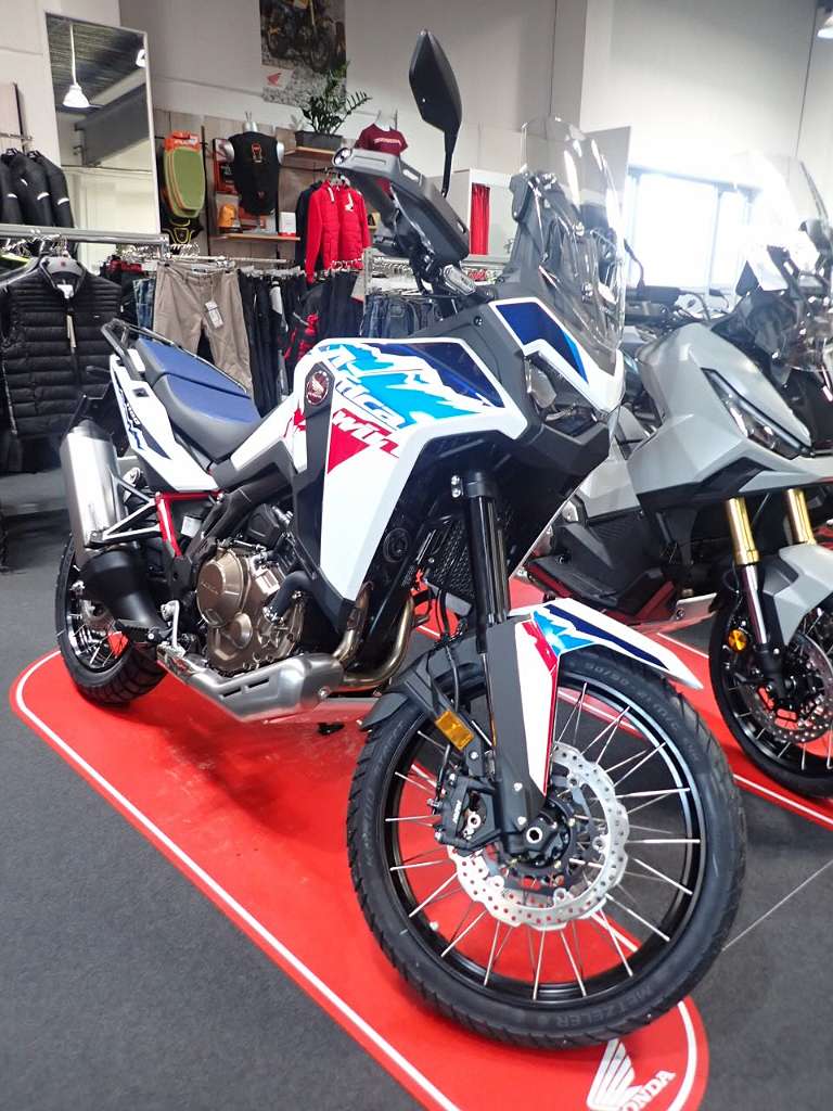 Honda CRF 1100L Africa Twin Showa EERA Modell 2025 Enduro