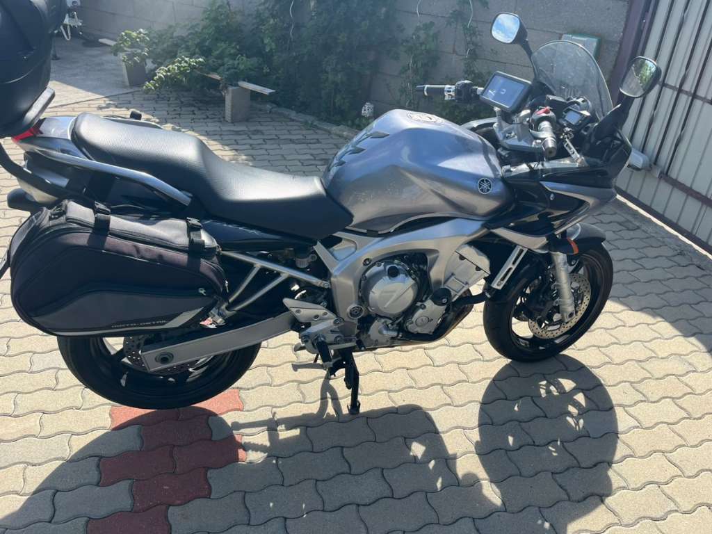 Yamaha FZS 600 Tourer