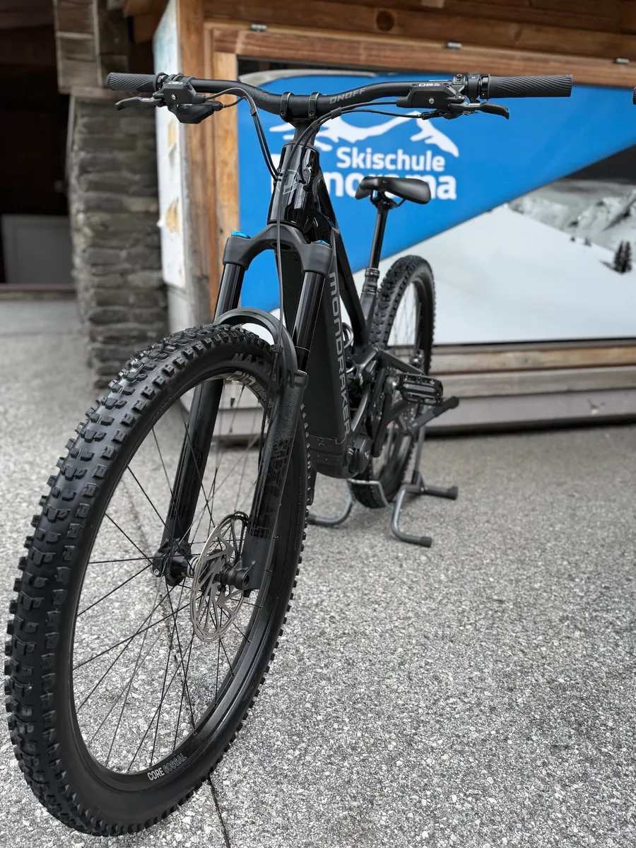 Mondraker Scree R (S/M/M-L/L) UVP: 6200 inkl.Zubehör 2026 + +Garantie ...