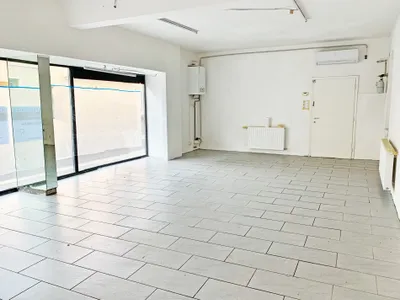 1-Zimmer-Gewerbeimmobilie mieten in Linz – 50 m², € 900 – Bild 2 von 8