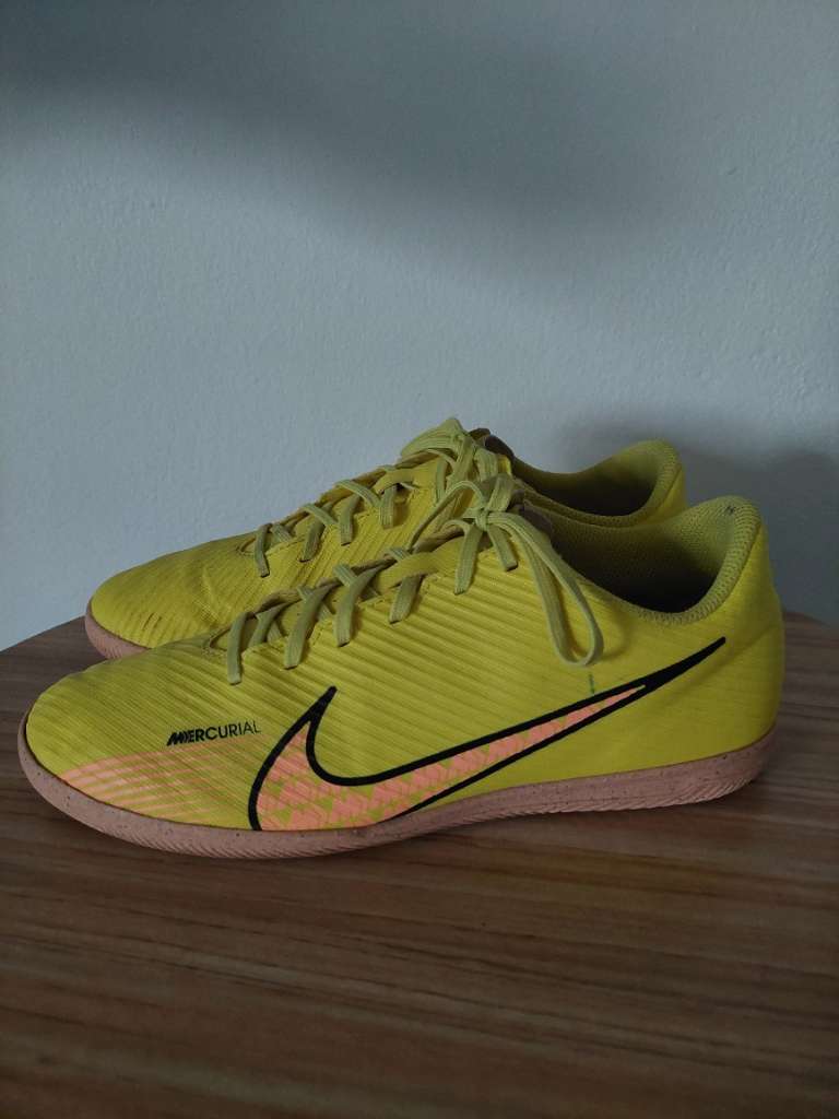 verkauft Nike Mercurial Hallenschuhe Gr. 40