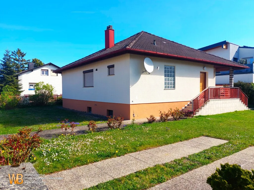 Gepflegtes Einfamilienhaus, sonnige Ruhelage, sofort verfügbar - Ansicht 2
