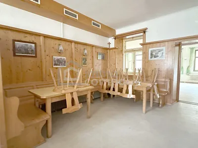 10-Zimmer-Gewerbeimmobilie mieten in Baden – 235 m², € 2.500 – Bild 7 von 42