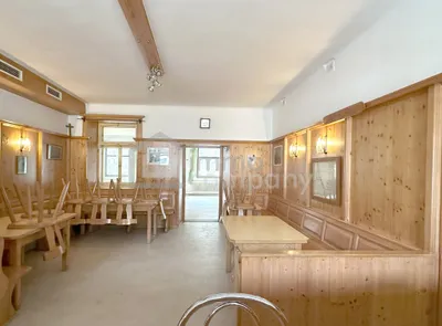 10-Zimmer-Gewerbeimmobilie mieten in Baden – 235 m², € 2.500 – Bild 6 von 42