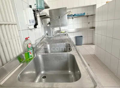 10-Zimmer-Gewerbeimmobilie mieten in Baden – 235 m², € 2.500 – Bild 22 von 42