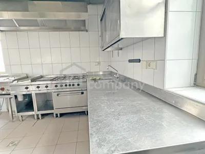 10-Zimmer-Gewerbeimmobilie mieten in Baden – 235 m², € 2.500 – Bild 21 von 42