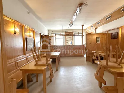 10-Zimmer-Gewerbeimmobilie mieten in Baden – 235 m², € 2.500 – Bild 9 von 42
