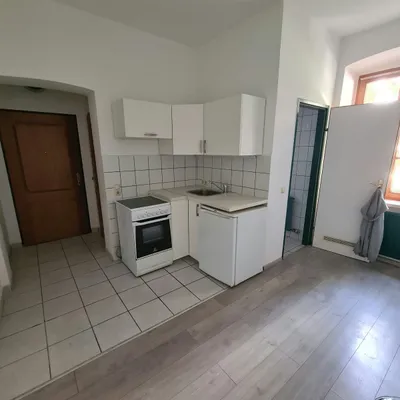 Wohnung mieten in Linz – 17 m², € 362 – Bild 2 von 6