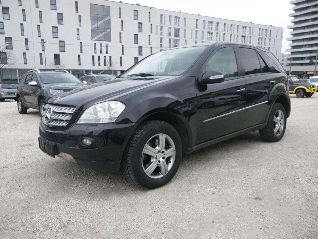 Mercedes-Benz M-Klasse ML 320 CDI (164.122) 4Matic SUV / Geländewagen