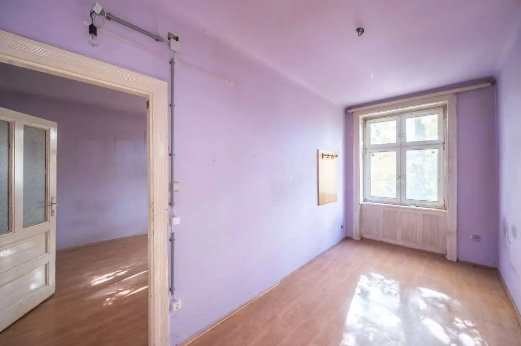 ++NEU++ Altbau mit Potenzial - 2 Zimmer zum Sanieren - Ansicht 3