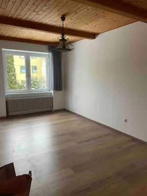 1-Zimmer-Wohnung mieten in Waidhofen an der Thaya – 41 m², € 425 – Bild 2 von 4