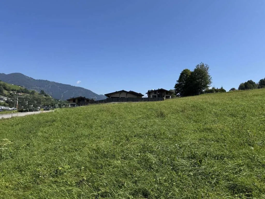 Sonniges Baugrundstück in bester Lage von Kaprun – pohled 3
