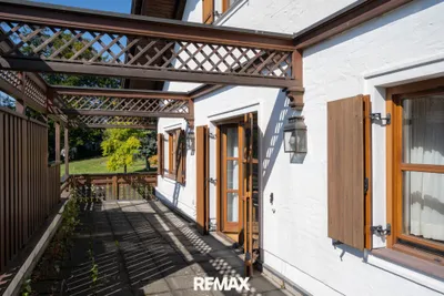 9-Zimmer-Haus mieten in Vöcklabruck – 210 m², € 2.920 – Bild 10 von 18
