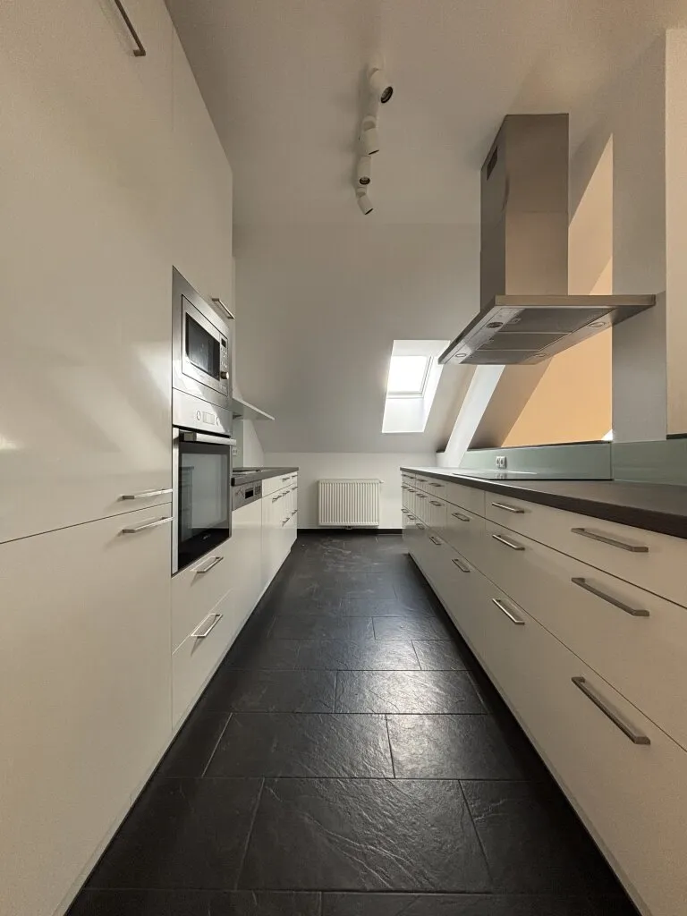 1030! Repräsentatives 4-Zimmer DG mit Terrasse & Dachterrasse nahe Rochusmarkt! - Ansicht 3