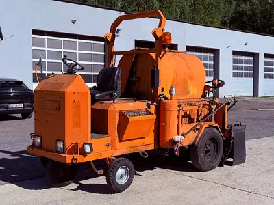 Strassmayr Bitumenspritze Baumaschine