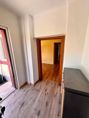 6-Zimmer-Wohnung kaufen in Klagenfurt Land – 108 m², € 165.000 – Bild 5 von 22