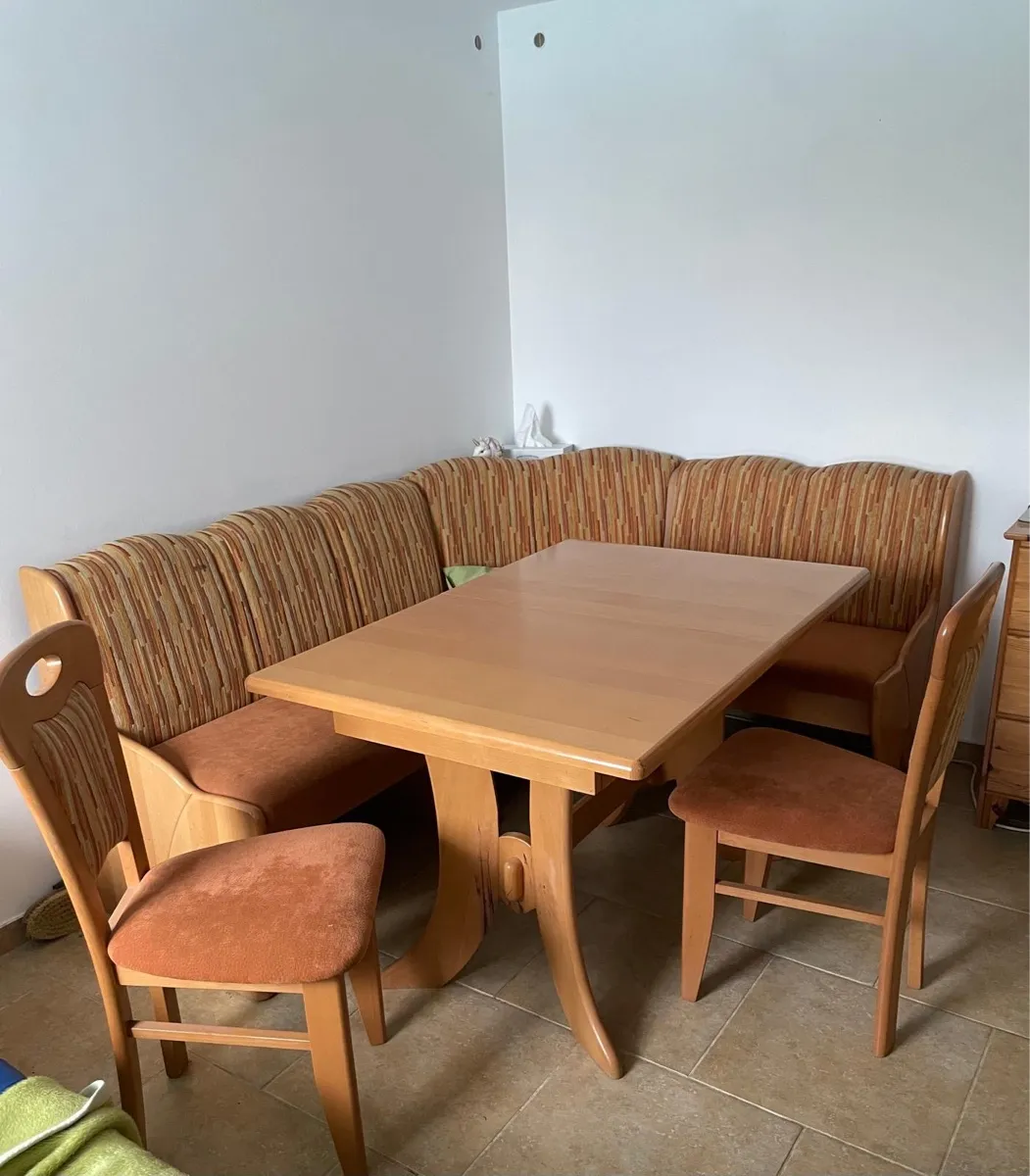 Eckbank mit Tisch, € 0,- (4484 Kronstorf)