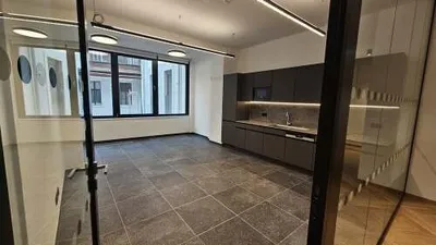 Gewerbeimmobilie mieten in Wien – 318 m², € 27 – Bild 4 von 9