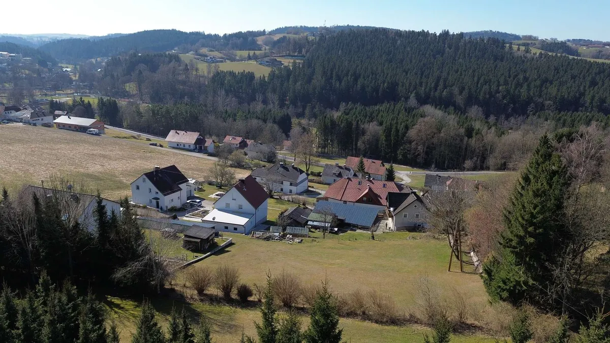 Sonniges Grundstück in ruhiger Lage mit herrlichem Ausblick in Haslach bei Rohrbach - Ansicht 2