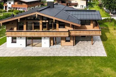 5-Zimmer-Haus kaufen in Kitzbühel – 170 m², € 1.990.000 – Bild 2 von 11