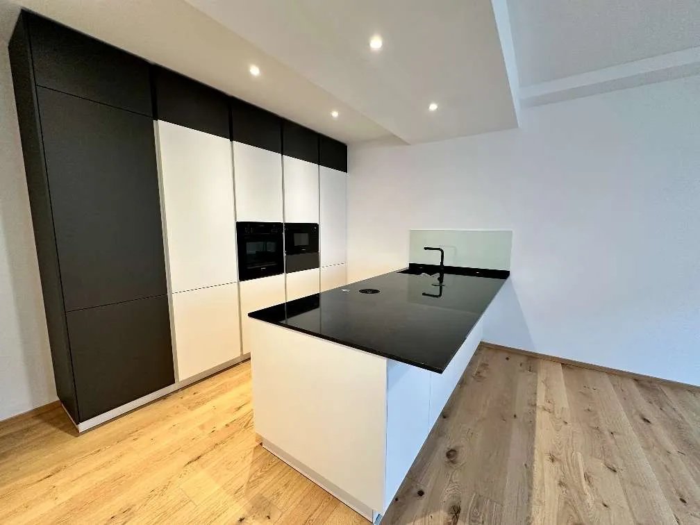 FAMILIENWOHNUNG IN DER INNENSTADT - Widok 2