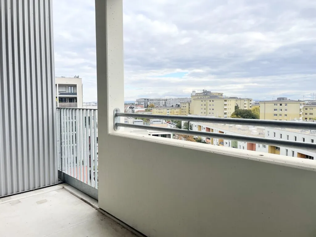 PROVISIONSFREI VOM EIGENTÜMER! FREUNDLICHE 2-ZIMMER-WOHNUNG MIT LOGGIA UND GUTER ANBINDUNG! - Ansicht 3