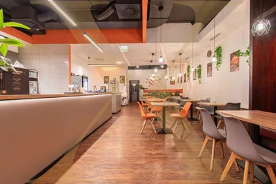 Gewerbeimmobilie mieten in Linz – 161 m², € 3.490