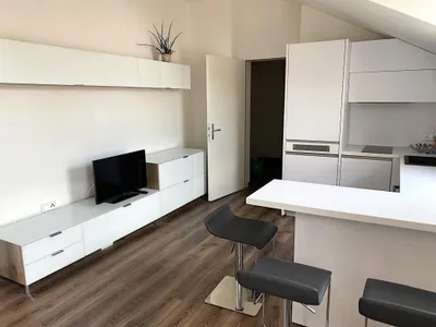 WIENER DACHJUWEL - Koffer packen und einziehen – Bild 3
