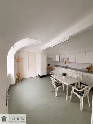 Gewerbeimmobilie kaufen in Bruck an der Leitha – 111,61 m², € 1.390.000 – Bild 4 von 19