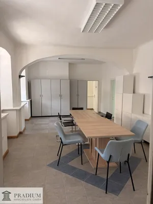 Gewerbeimmobilie kaufen in Bruck an der Leitha – 111,61 m², € 1.390.000 – Bild 2 von 19
