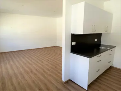 4-Zimmer-Wohnung kaufen in Neunkirchen – 100 m², € 163.000 – Bild 3 von 9