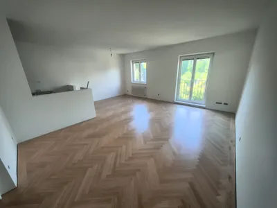 100 m² - großzügige 3 Zimmerwohnung - Weinbergblick und Blick in den Stiftsgarten – Bild 3