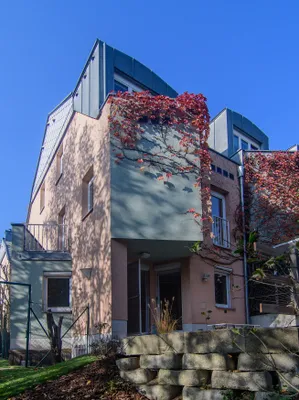 7-Zimmer-Haus mieten in Wien – 155 m², € 2.750 – Bild 1 von 12