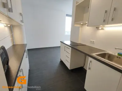8-Zimmer-Gewerbeimmobilie mieten in Salzburg Stadt – 244 m², € 2.879 – Bild 4 von 6