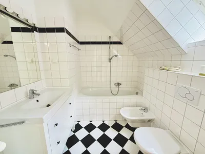 7-Zimmer-Wohnung mieten in Wien – 219 m², € 2.872 – Bild 10 von 19