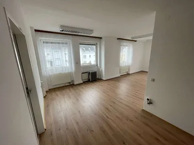 8-Zimmer-Wohnung mieten in Amstetten – 130 m², € 990 – Bild 7 von 21