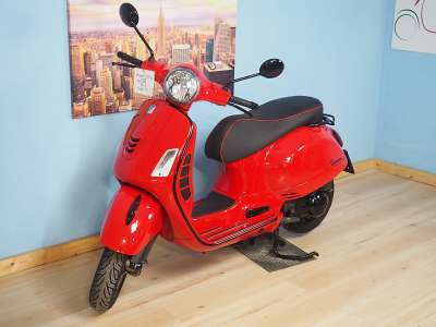 Vespa GTS 300i.e.Super