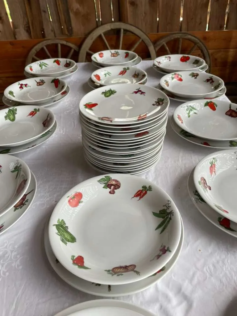 TOP: 107-teilig, Vintage Geschirr Porzellan Tafelservice, € 230,- (8010 Graz)