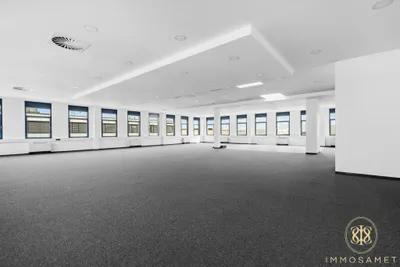 Gewerbeimmobilie mieten in Wien – 490 m², € 5.390