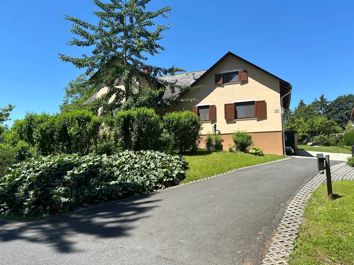PRIVATVERKAUF - Einzigartiges Landhaus mit 2 Wohneinheiten, 2 ha Grund, traumhafte Alleinlage – pohled 2