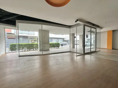 3-Zimmer-Gewerbeimmobilie mieten in Bruck an der Leitha – 330 m², € 1.500 – Bild 2 von 4