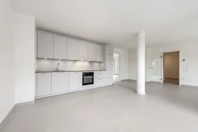 Erstbezug in Gersthof - Tolle, ruhige Wohnung mit einer Terrasse ( ca. 10 m² ) und zusätzlich einer traumhafter Dachterrasse - Am Haus befindet sich ein Kunstwerk von Christian Ludwig Attersee – Bild 3
