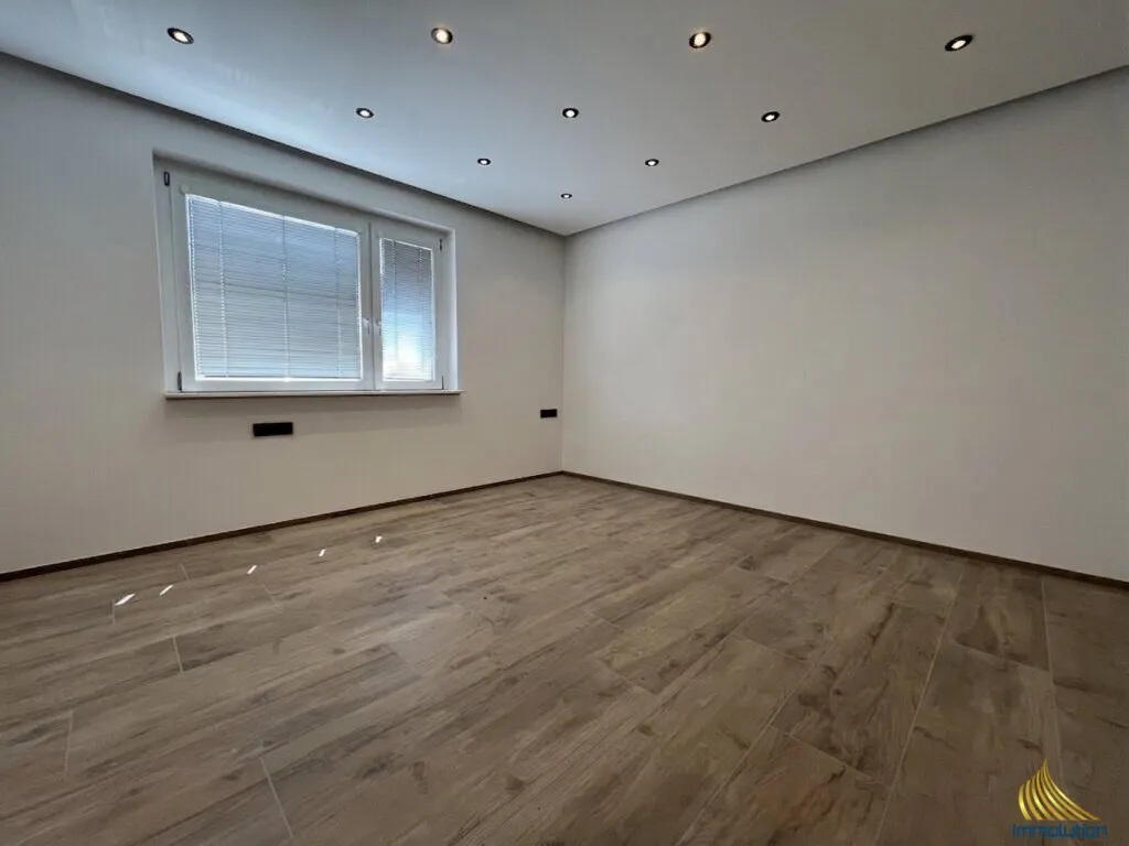 Hochwertig Sanierte Wohnung mit Klimaanlage und vielen Extras- einziehen statt renovieren - Ansicht 2