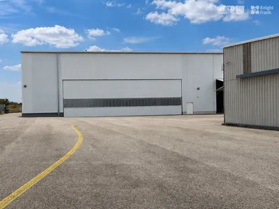 Gewerbeimmobilie kaufen in Wiener Neustadt – 3 100 m², € 8.800.000 – Bild 4 von 11