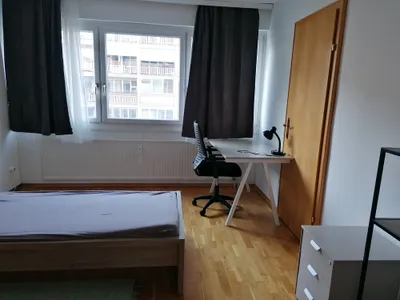 1-Zimmer-Wohnung mieten in Krems an der Donau – 14 m², € 470 – Bild 3 von 4