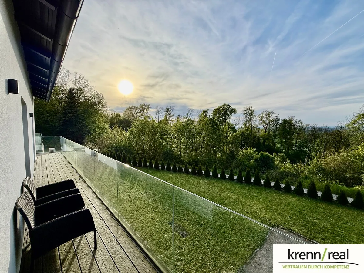 Modern saniertes Einfamilienhaus mit Pool, Garten & Waldanteil – pohled 3