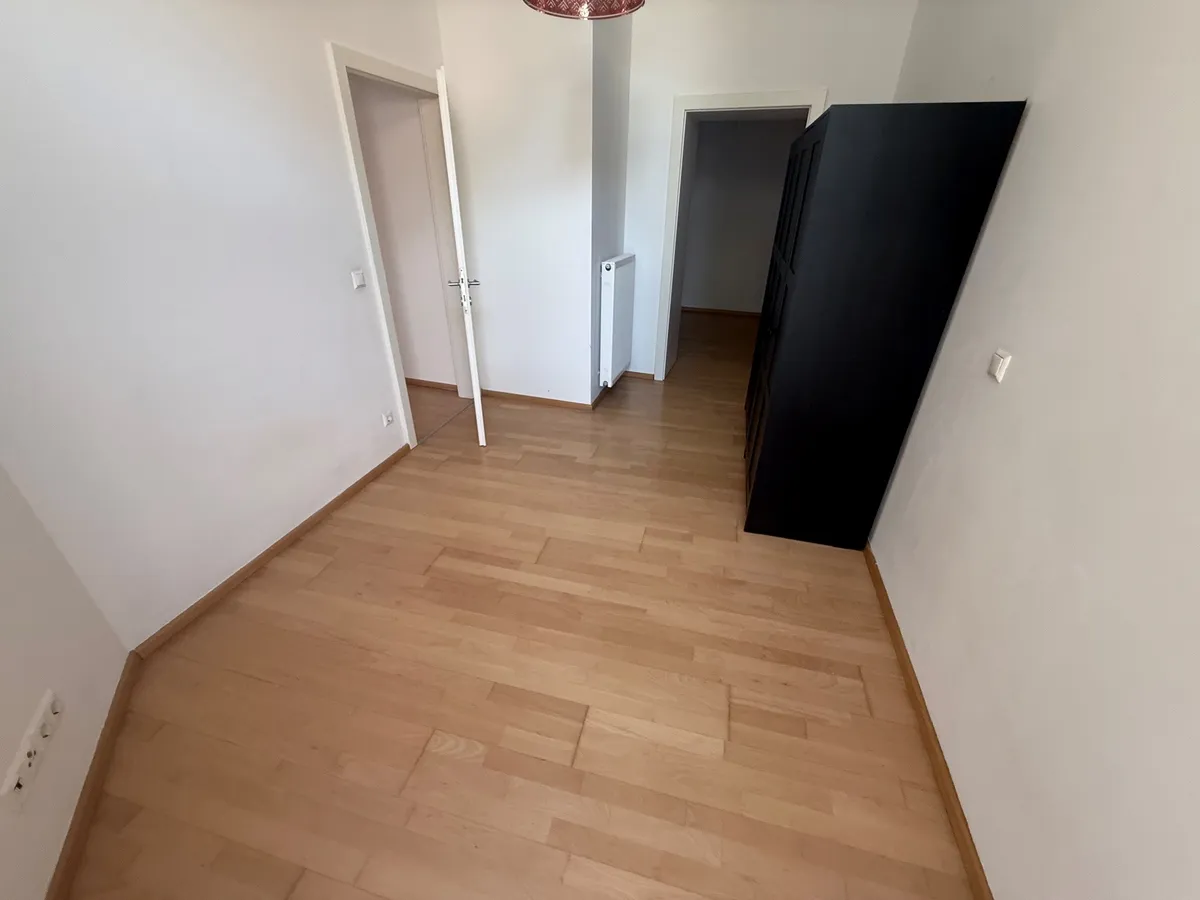 Großzügige 2-Zimmer-Wohnung inkl. Tiefgaragenplatz - nähe LKH - Widok 3